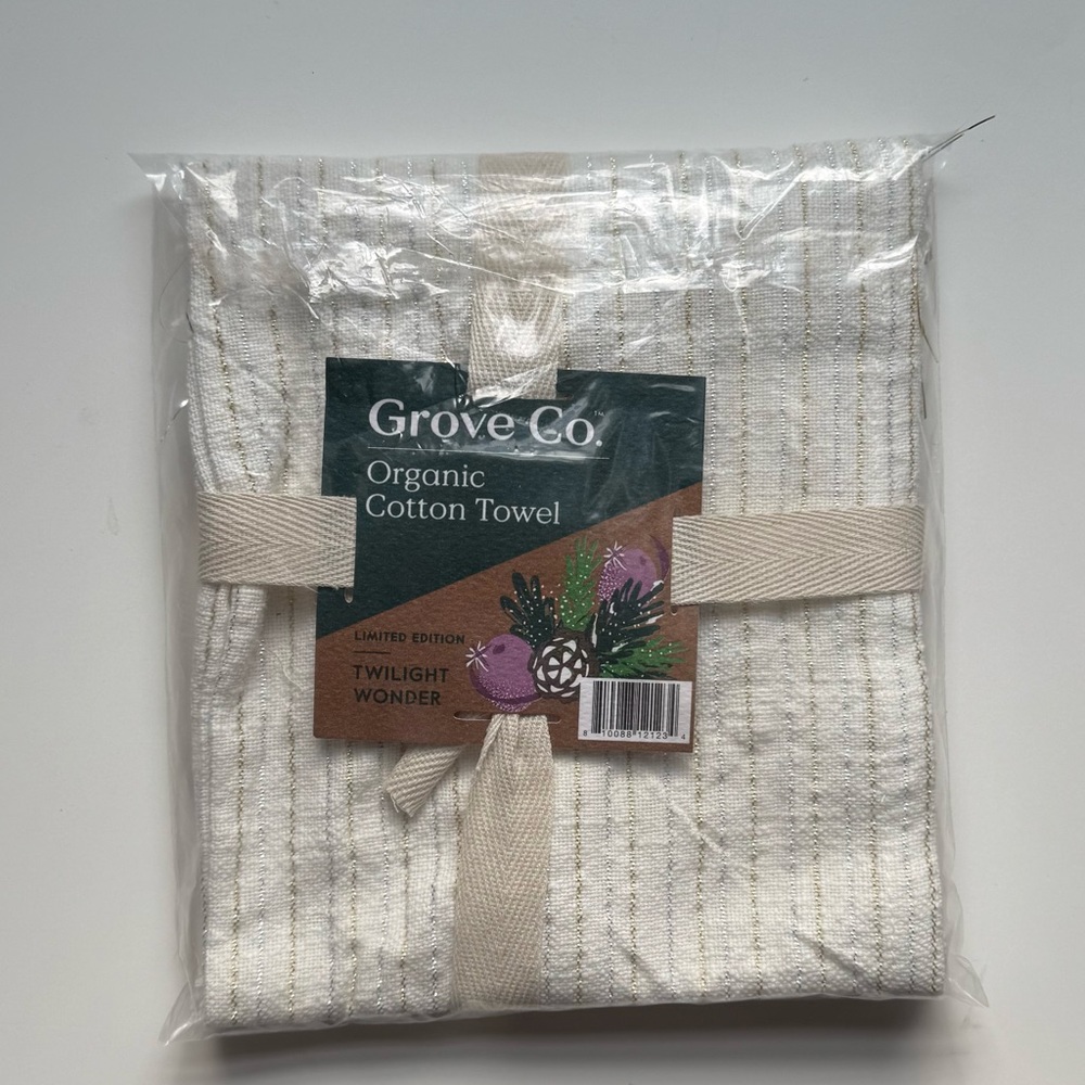 NWT Grove Co. Organic Cotton Towel